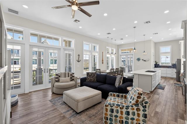 186 Sunrise Ave, Port Aransas, TX 78373