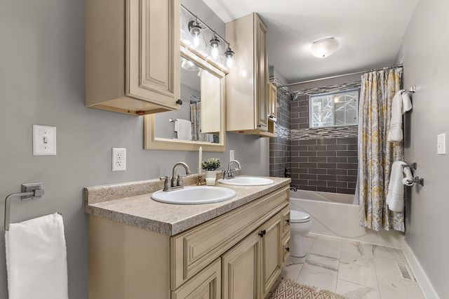 219 12th Avenue W, Alexandria, MN 56308