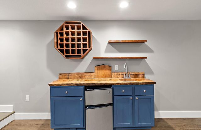 219 12th Avenue W, Alexandria, MN 56308