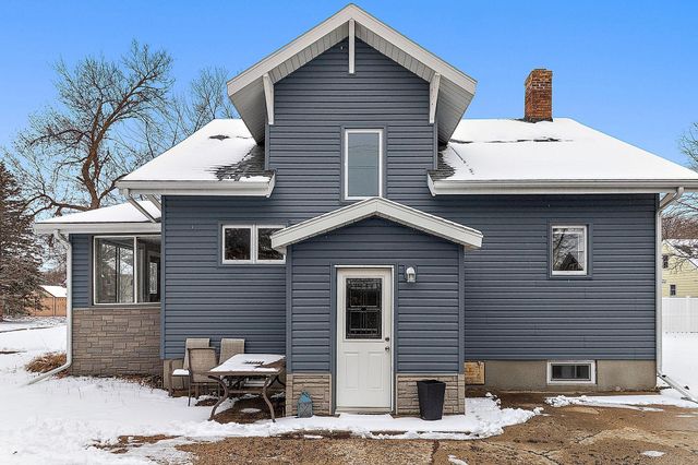 219 12th Avenue W, Alexandria, MN 56308