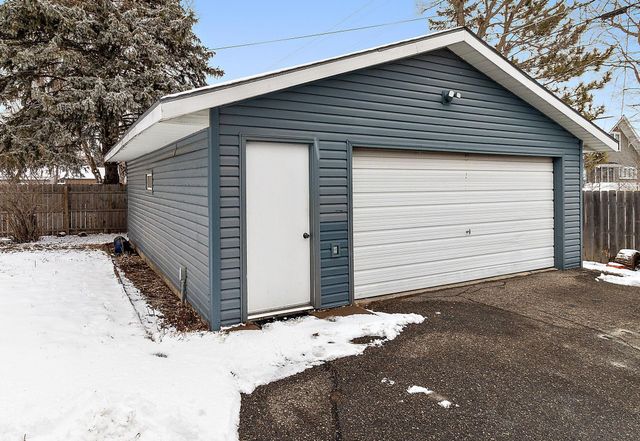 219 12th Avenue W, Alexandria, MN 56308