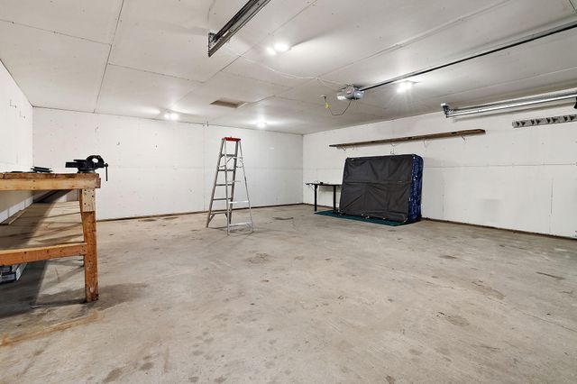 219 12th Avenue W, Alexandria, MN 56308