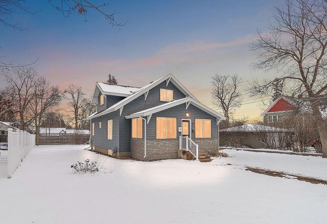 219 12th Avenue W, Alexandria, MN 56308