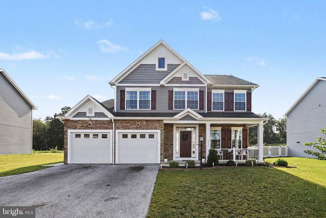 1714 TREELINE DR, Shippensburg, PA 17257