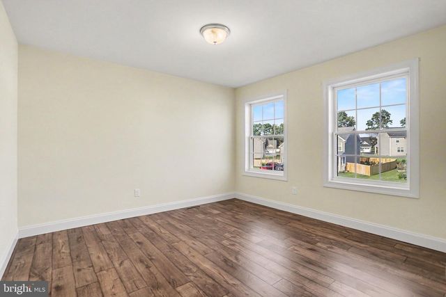 1714 TREELINE DR, Shippensburg, PA 17257