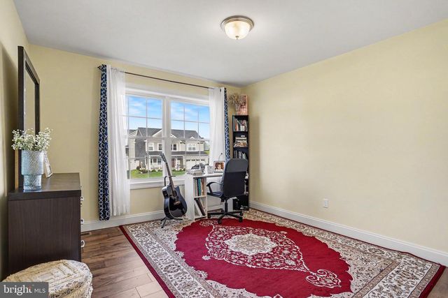 1714 TREELINE DR, Shippensburg, PA 17257