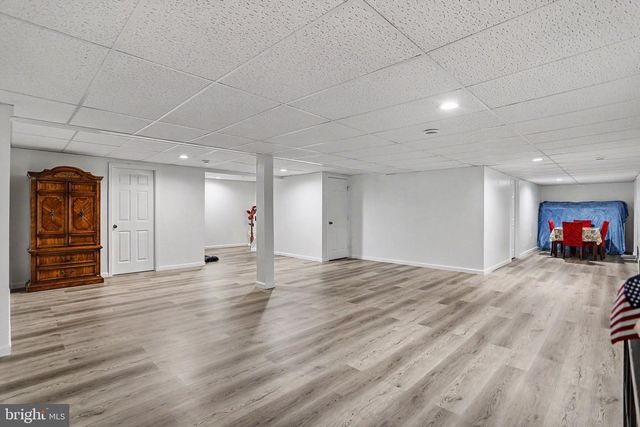 1714 TREELINE DR, Shippensburg, PA 17257