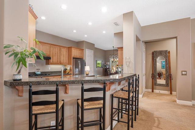528 Oakhurst Ter, Auburn, CA 95603