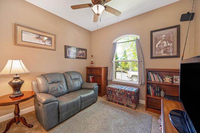 528 Oakhurst Ter, Auburn, CA 95603