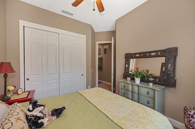 528 Oakhurst Ter, Auburn, CA 95603