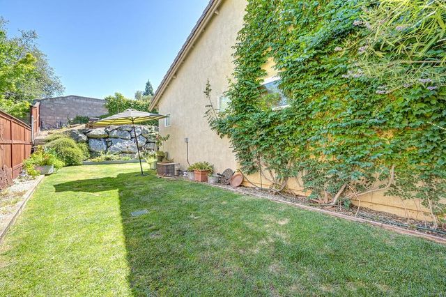 528 Oakhurst Ter, Auburn, CA 95603