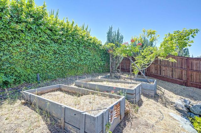 528 Oakhurst Ter, Auburn, CA 95603