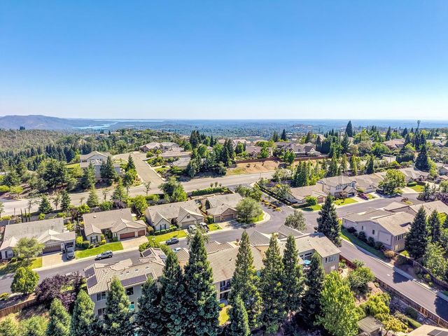528 Oakhurst Ter, Auburn, CA 95603
