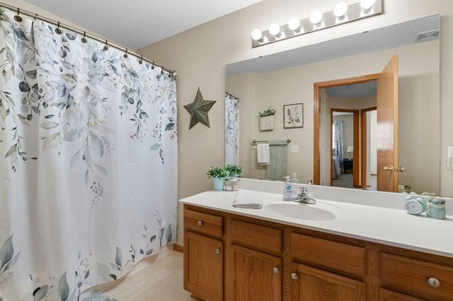 14120 Alabama Avenue S, Savage, MN 55378