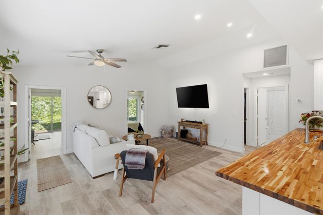 1105 Cherokee Street, Jupiter, FL 33458