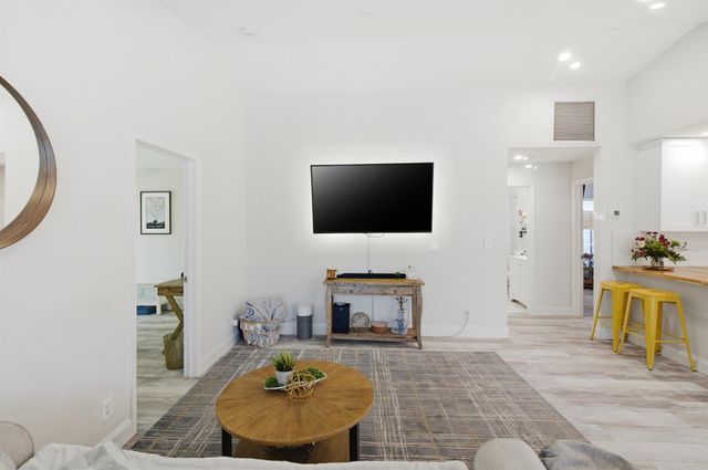 1105 Cherokee Street, Jupiter, FL 33458