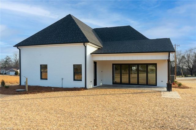 117 Hanes Lane, Lexington, NC 27295