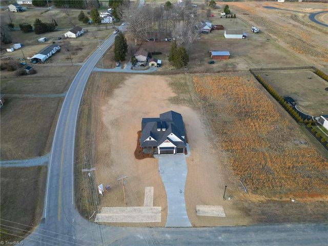 117 Hanes Lane, Lexington, NC 27295