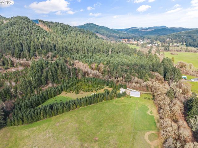 22994 REDOAK Ln, Veneta, OR 97487