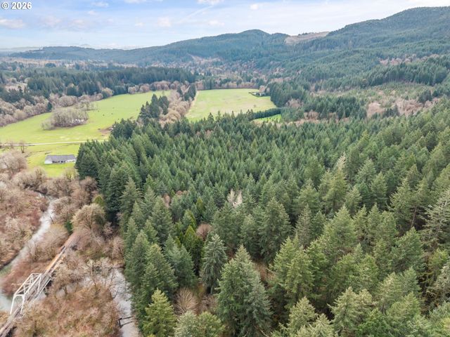 22994 REDOAK Ln, Veneta, OR 97487