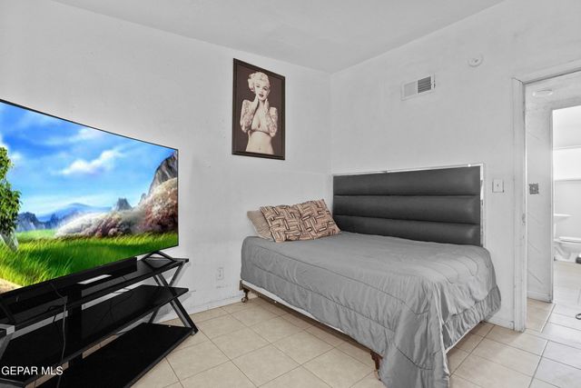 5828 BLACKHAWK Drive, El Paso, TX 79924