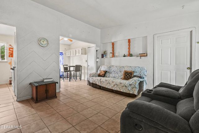 5828 BLACKHAWK Drive, El Paso, TX 79924