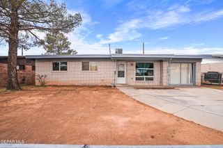 5828 BLACKHAWK Drive, El Paso, TX 79924