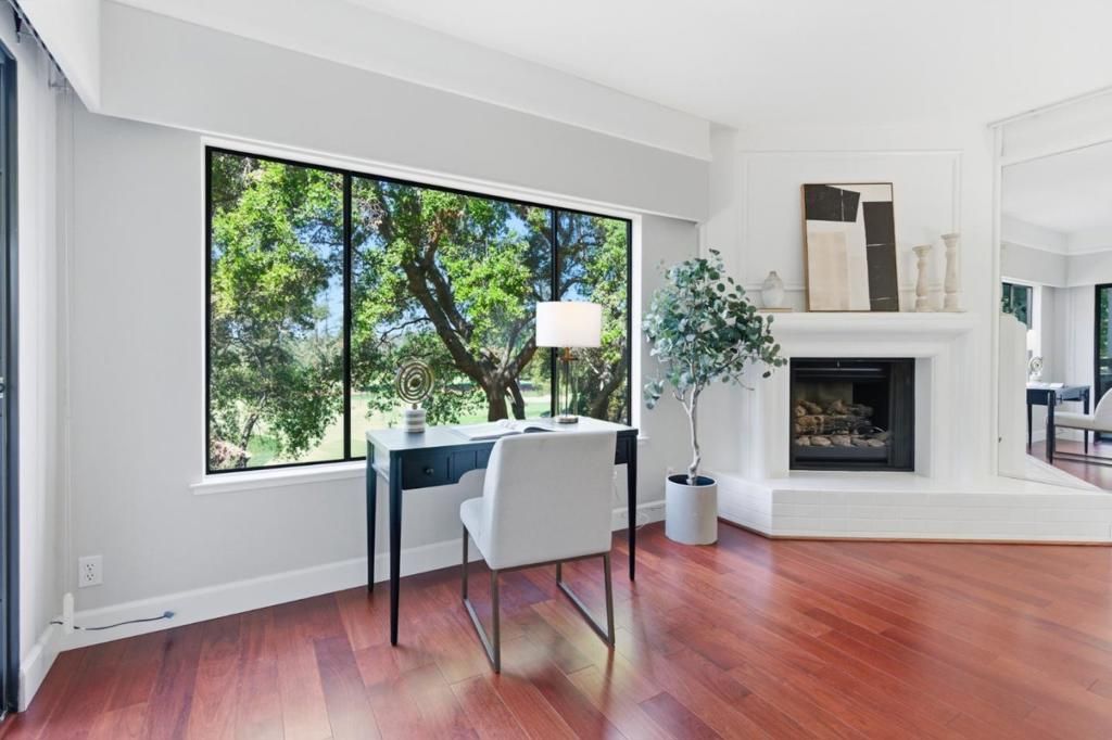 Image 10 of property listing at 1280 Sharon Park Drive 27, Menlo Park, CA 94025