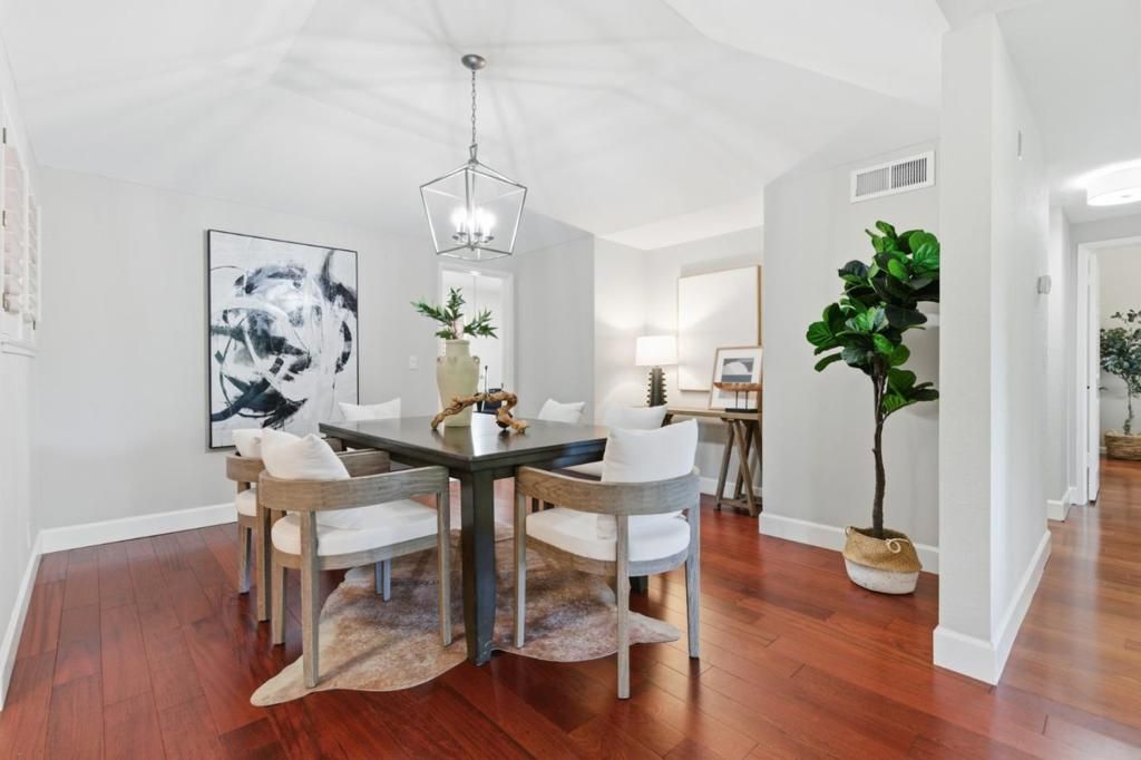 Image 17 of property listing at 1280 Sharon Park Drive 27, Menlo Park, CA 94025