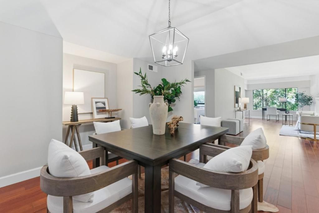 Image 20 of property listing at 1280 Sharon Park Drive 27, Menlo Park, CA 94025