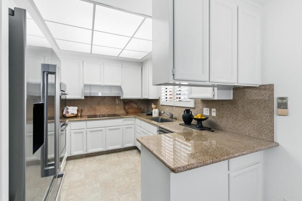 Image 22 of property listing at 1280 Sharon Park Drive 27, Menlo Park, CA 94025