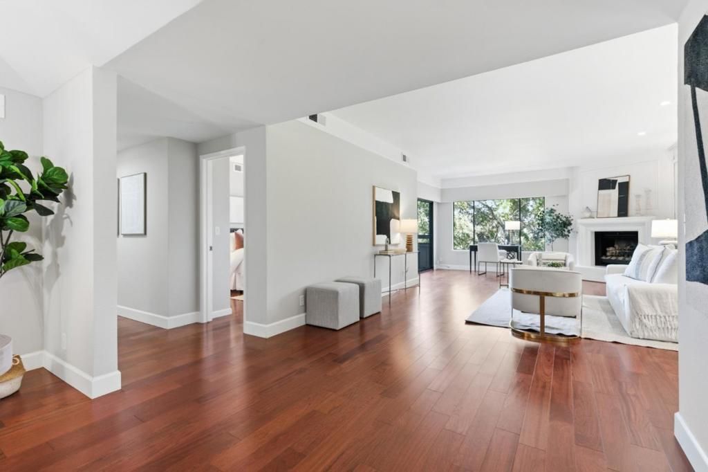 Image 3 of property listing at 1280 Sharon Park Drive 27, Menlo Park, CA 94025