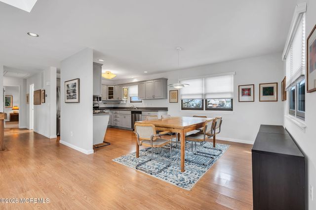 34 Cove Point Road, Toms River, NJ 08753