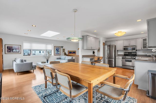 34 Cove Point Road, Toms River, NJ 08753