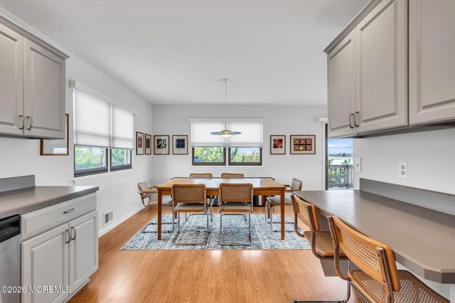 34 Cove Point Road, Toms River, NJ 08753