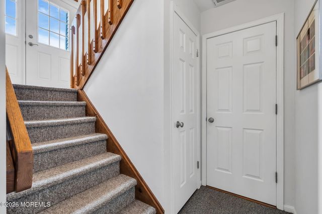 34 Cove Point Road, Toms River, NJ 08753