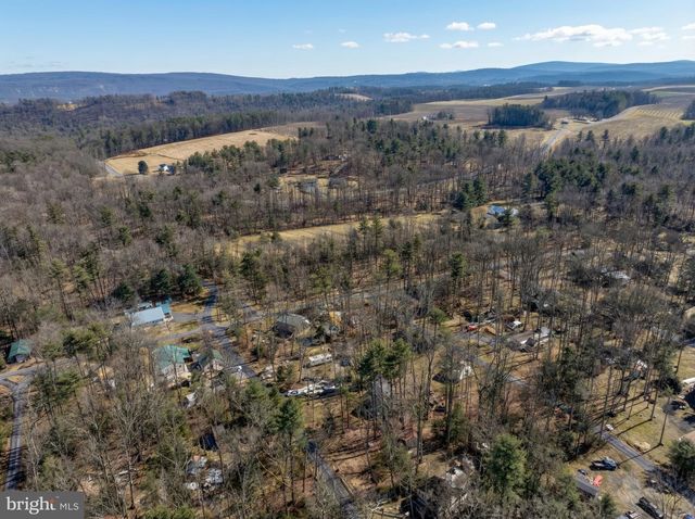 30 PINE TREE TRL, Orrtanna, PA 17353