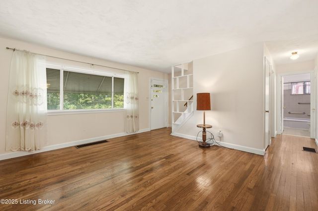 415 N Hite Ave, Louisville, KY 40206