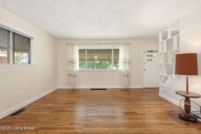 415 N Hite Ave, Louisville, KY 40206