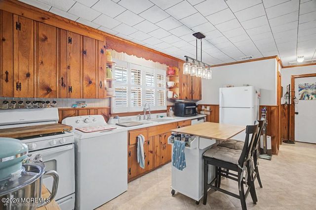 223 Sampson Avenue, Seaside Heights, NJ 08751