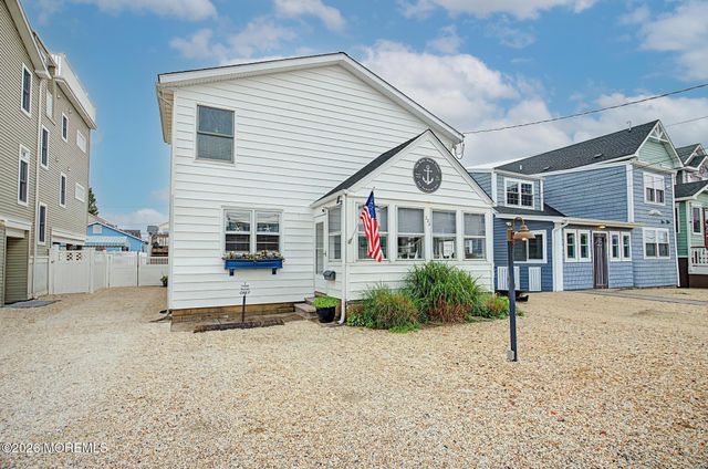 223 Sampson Avenue, Seaside Heights, NJ 08751