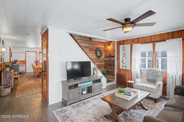 223 Sampson Avenue, Seaside Heights, NJ 08751