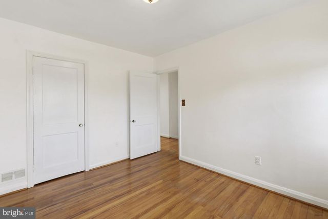 8300 RIDGELY OAK RD, Baltimore, MD 21234