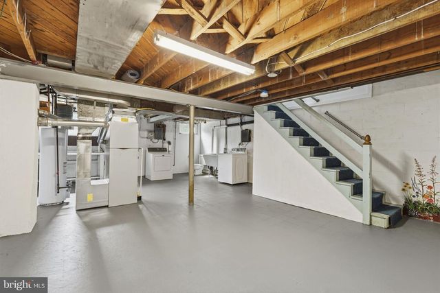 8300 RIDGELY OAK RD, Baltimore, MD 21234