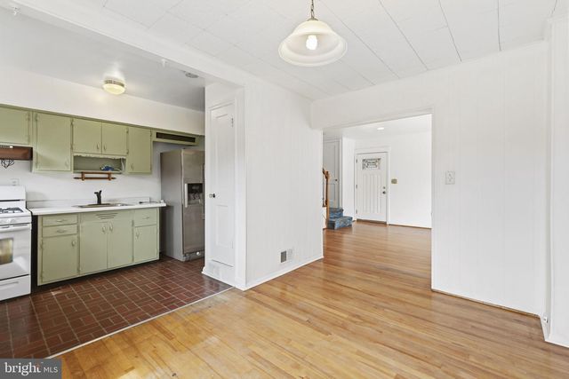 8300 RIDGELY OAK RD, Baltimore, MD 21234