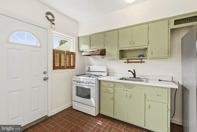 8300 RIDGELY OAK RD, Baltimore, MD 21234