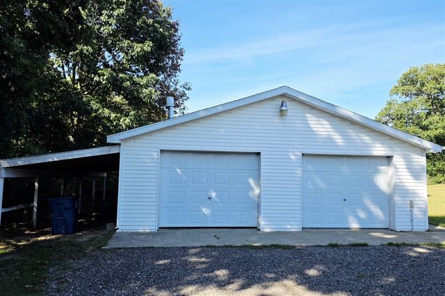 828 S Wicker Road, Stanton, MI 48888