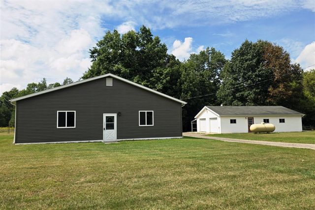 828 S Wicker Road, Stanton, MI 48888