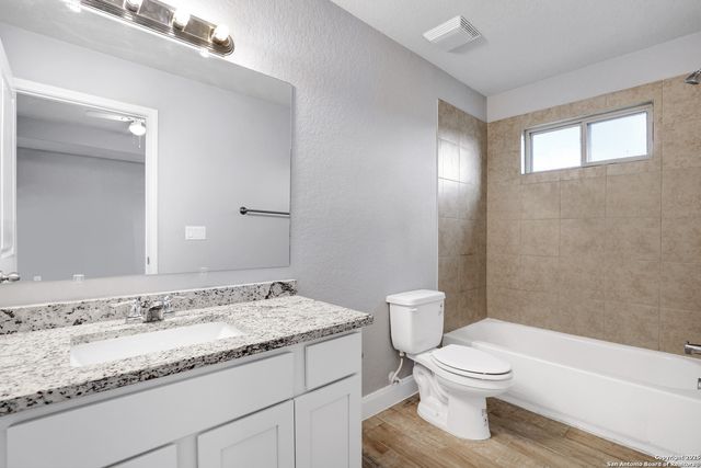 7216 SAVANNAH BRKS, Live Oak, TX 78233