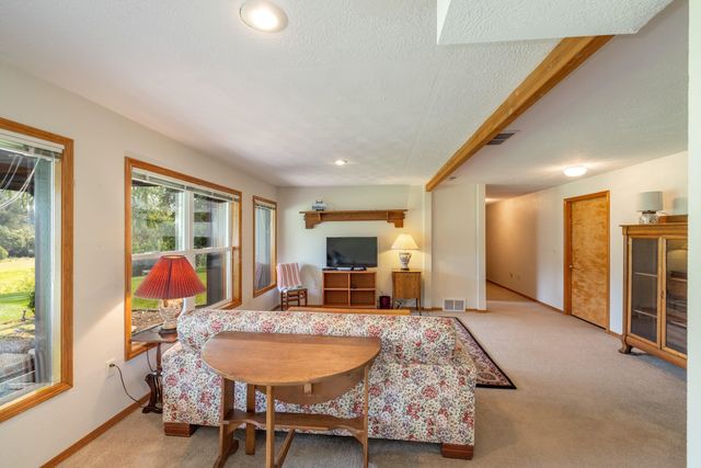 16322 N Little Spokane Dr, Spokane, WA 99208